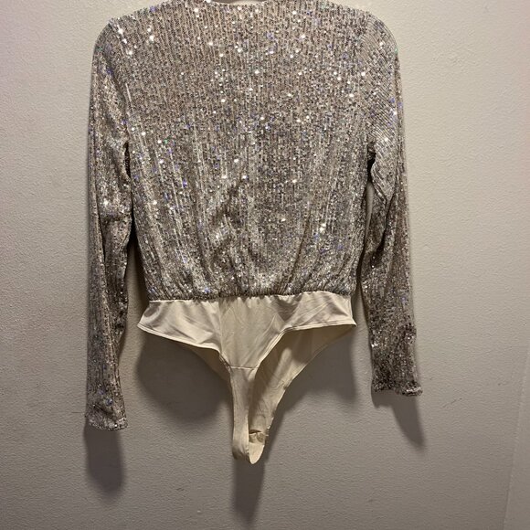 H&M Sequined Silver Metallic Long Sleeve Bodysuit Size Medium - Picture 2 of 5